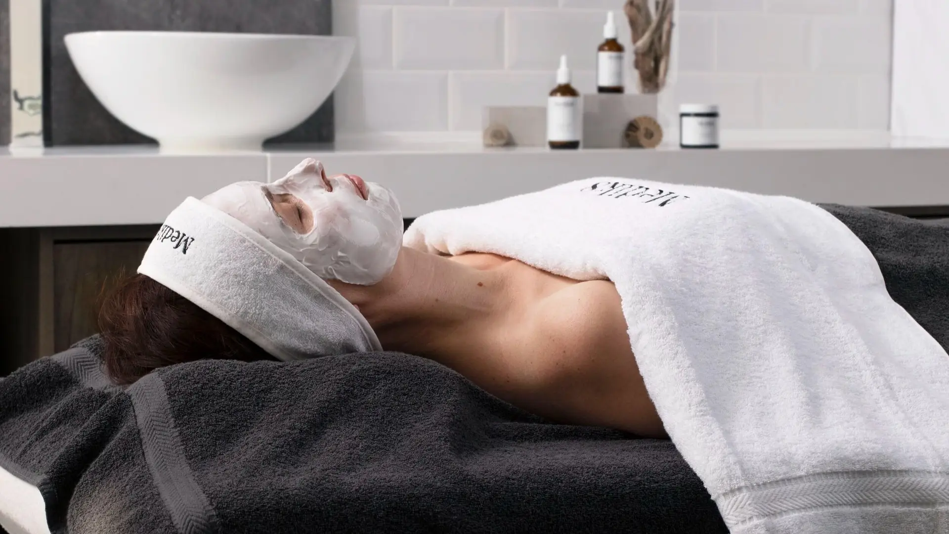 deep hydration facial medik8 madrid